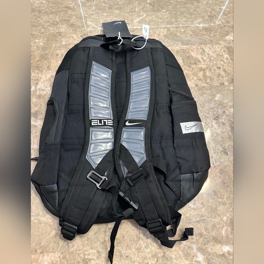 NEW! Nike Elite Pro Hoops Olympic 32L Basketball Backpack Black Unisex - Picture 4 of 5